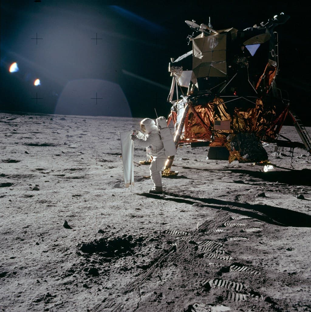 Apollo 11: Trochu sluníčka
